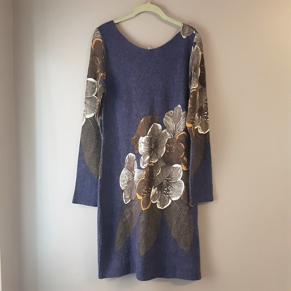 EZRA Designs Blue Floral V-neck Long-Sleeved Dress, Soft, Stretchy, Flowy Small - Picture 8 of 14